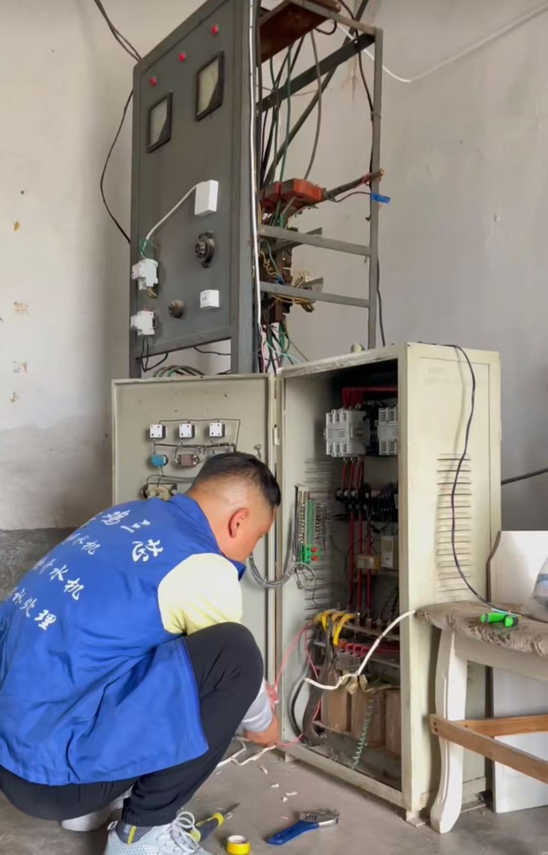 守护饮水安澜！光芒村筑牢健康防线  清澈的水流潺潺入户