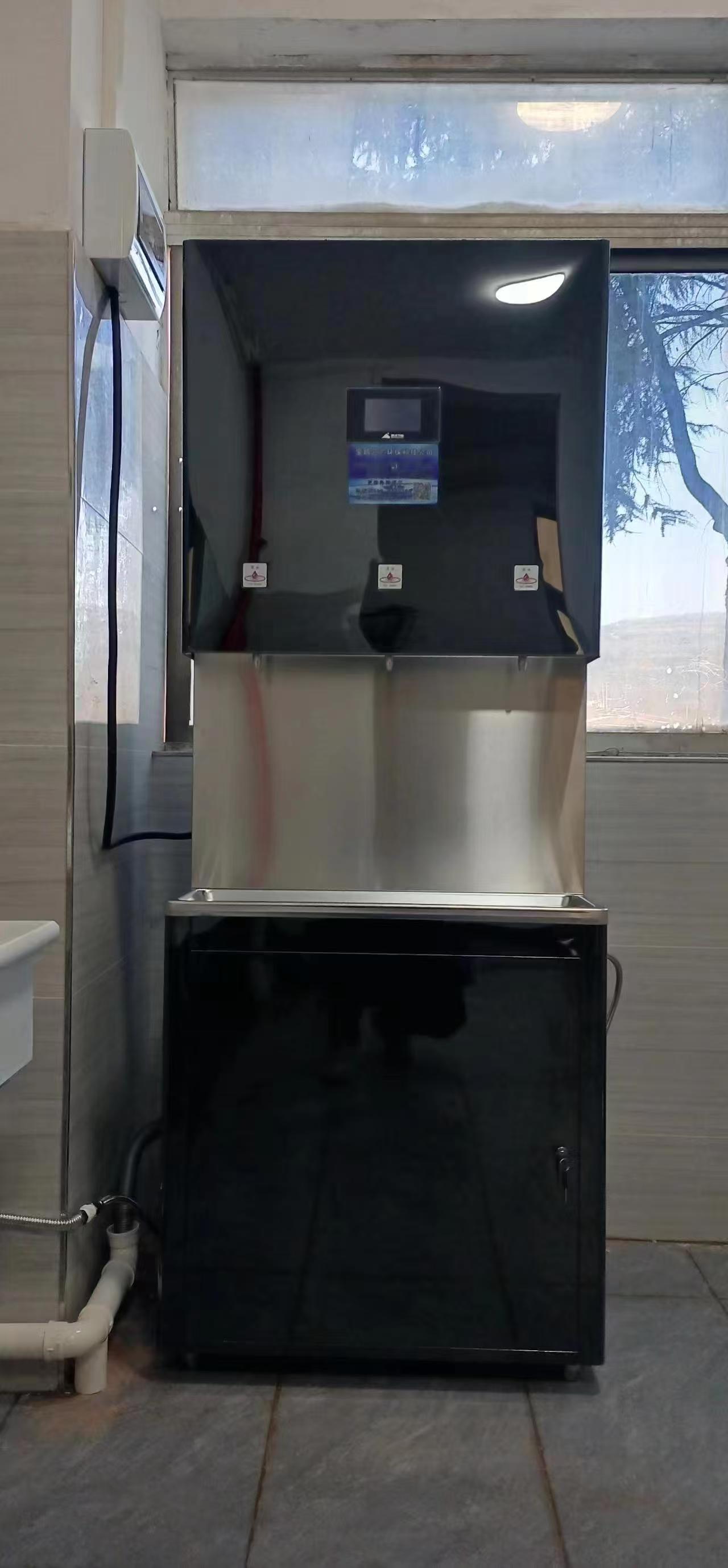 宝钛集团钛带车间直饮水设备安装成功